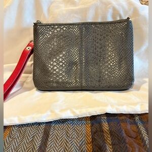 Thirty-One clutch, "Jewell" style snake pattern